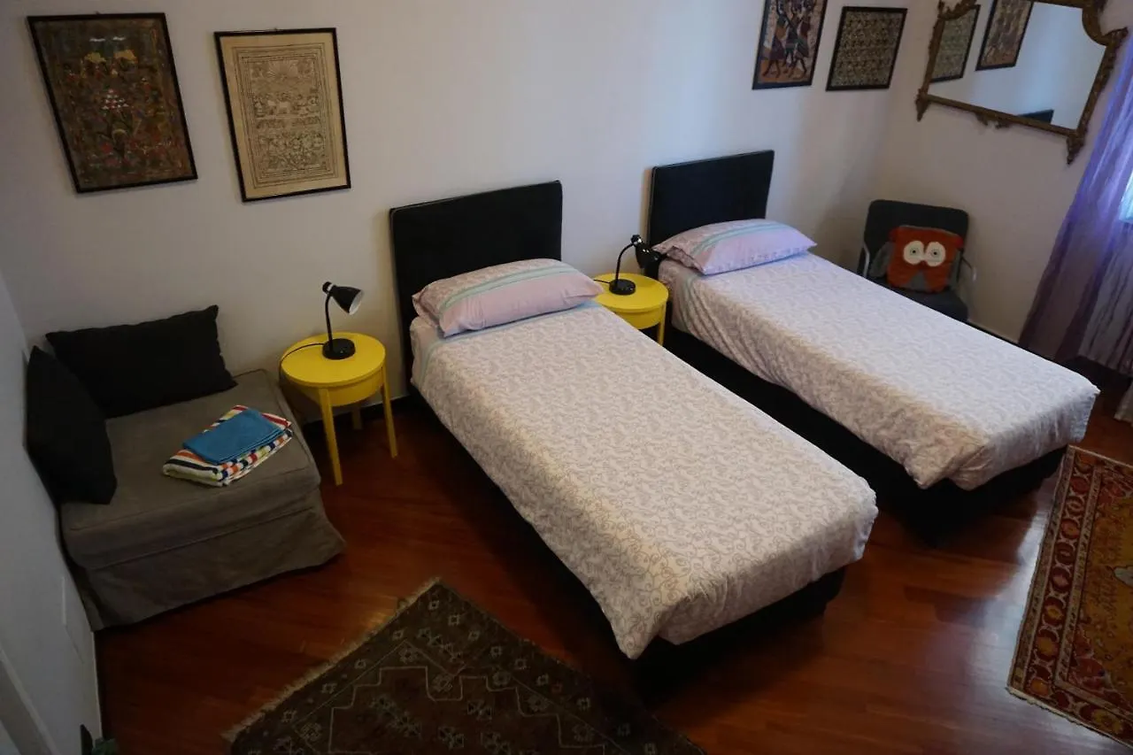 Gli Anemoni B&B Free Parking Gênes Couette-café